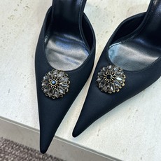 (不退只换码) SAINT LAURENT PARIS 圣罗兰2026春夏新款高跟水钻女鞋 YSL字母logo五金扣尖 (不退只换码) SAINT LAURENT PARIS 圣罗兰2026春夏新款高跟水钻女鞋 YSL字母logo五金扣尖