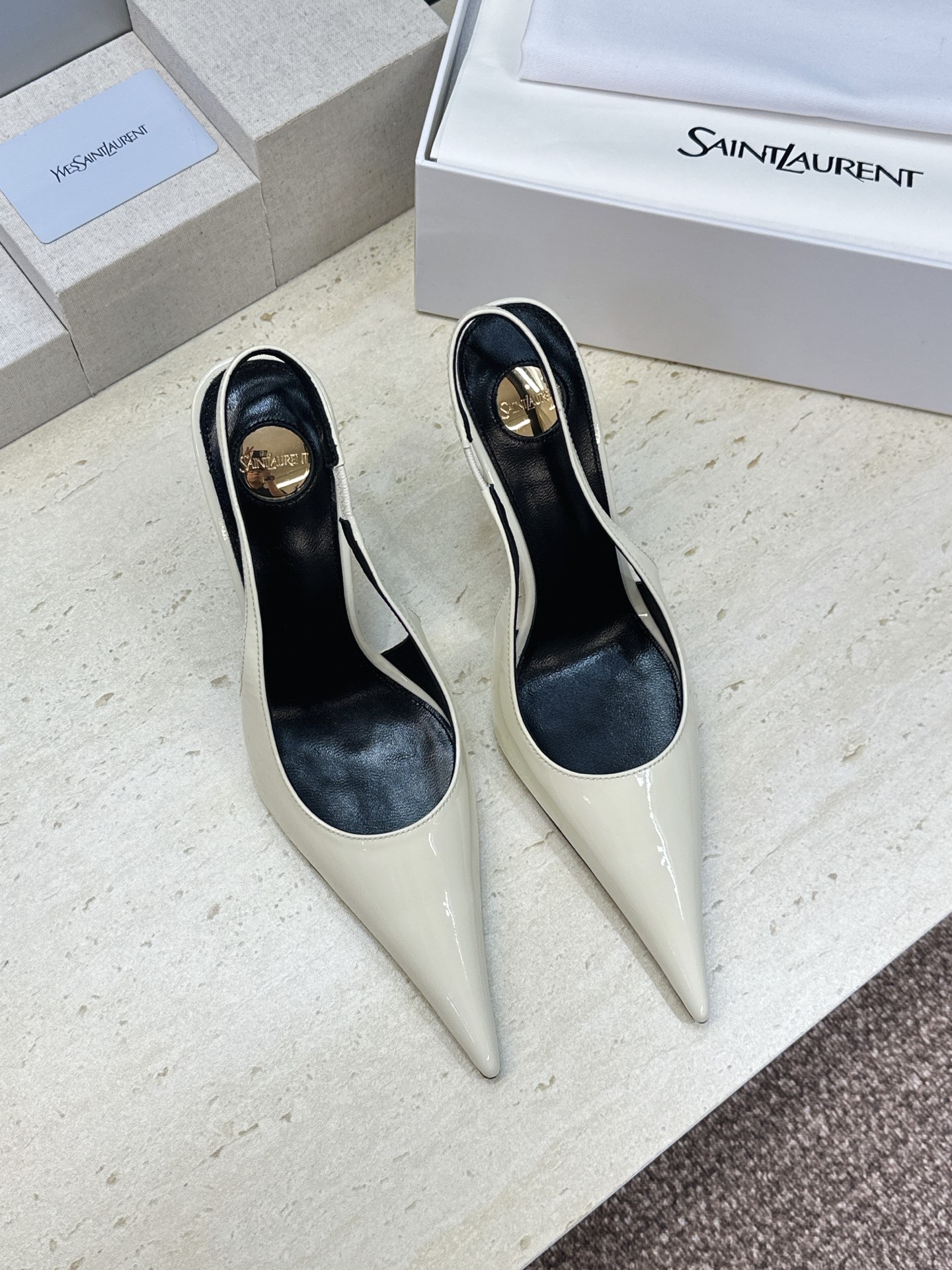 (不退只换码) SAINT LAURENT PARIS 圣罗兰2026春夏新款高跟女凉鞋  YSL字母logo尖头细跟后