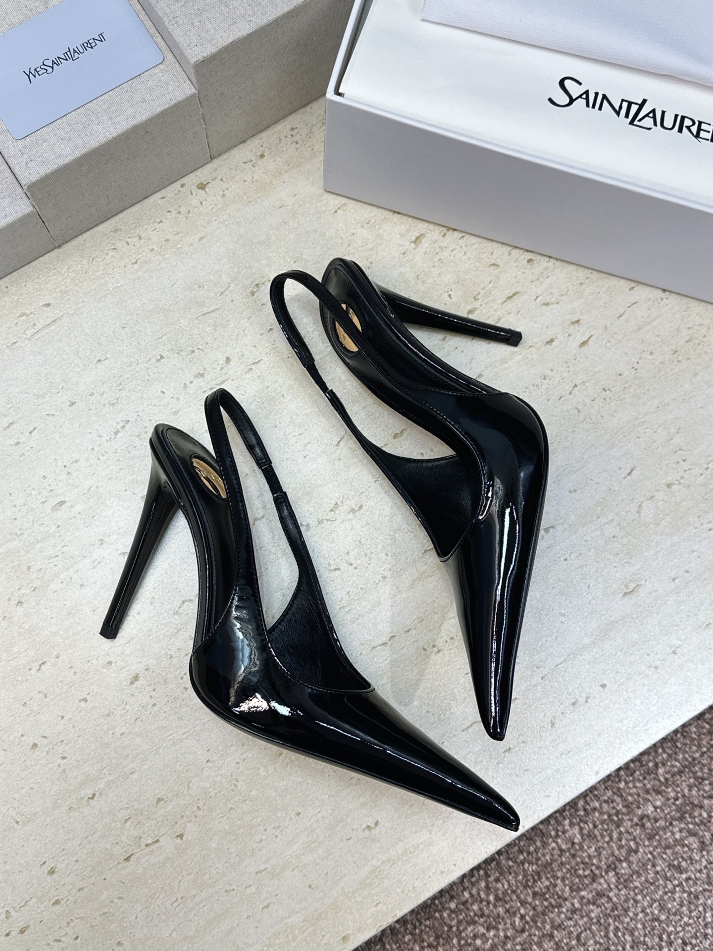 (不退只换码) SAINT LAURENT PARIS 圣罗兰2026春夏新款高跟女凉鞋  YSL字母logo尖头细跟后