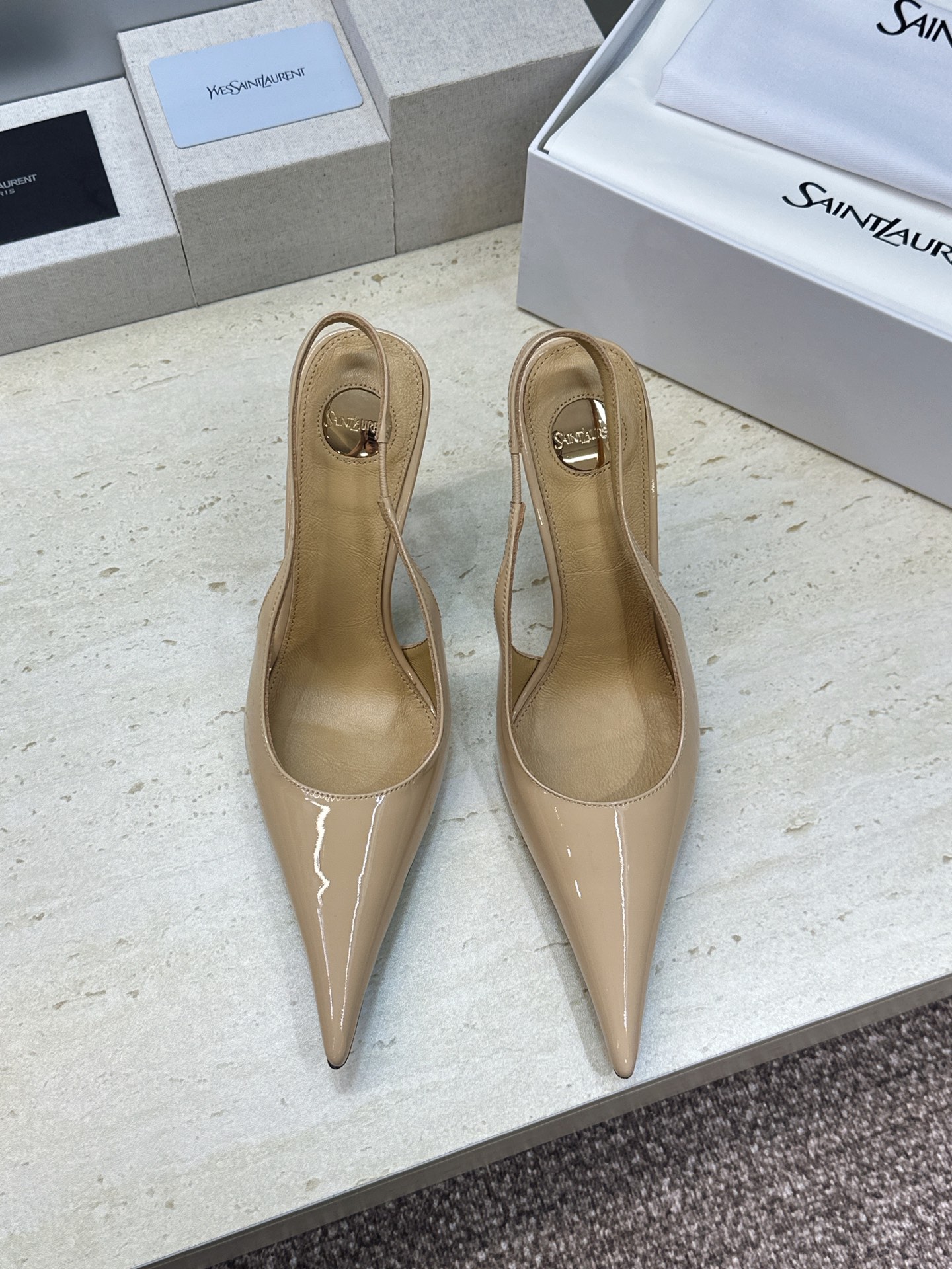 (不退只换码) SAINT LAURENT PARIS 圣罗兰2026春夏新款高跟女凉鞋  YSL字母logo尖头细跟后