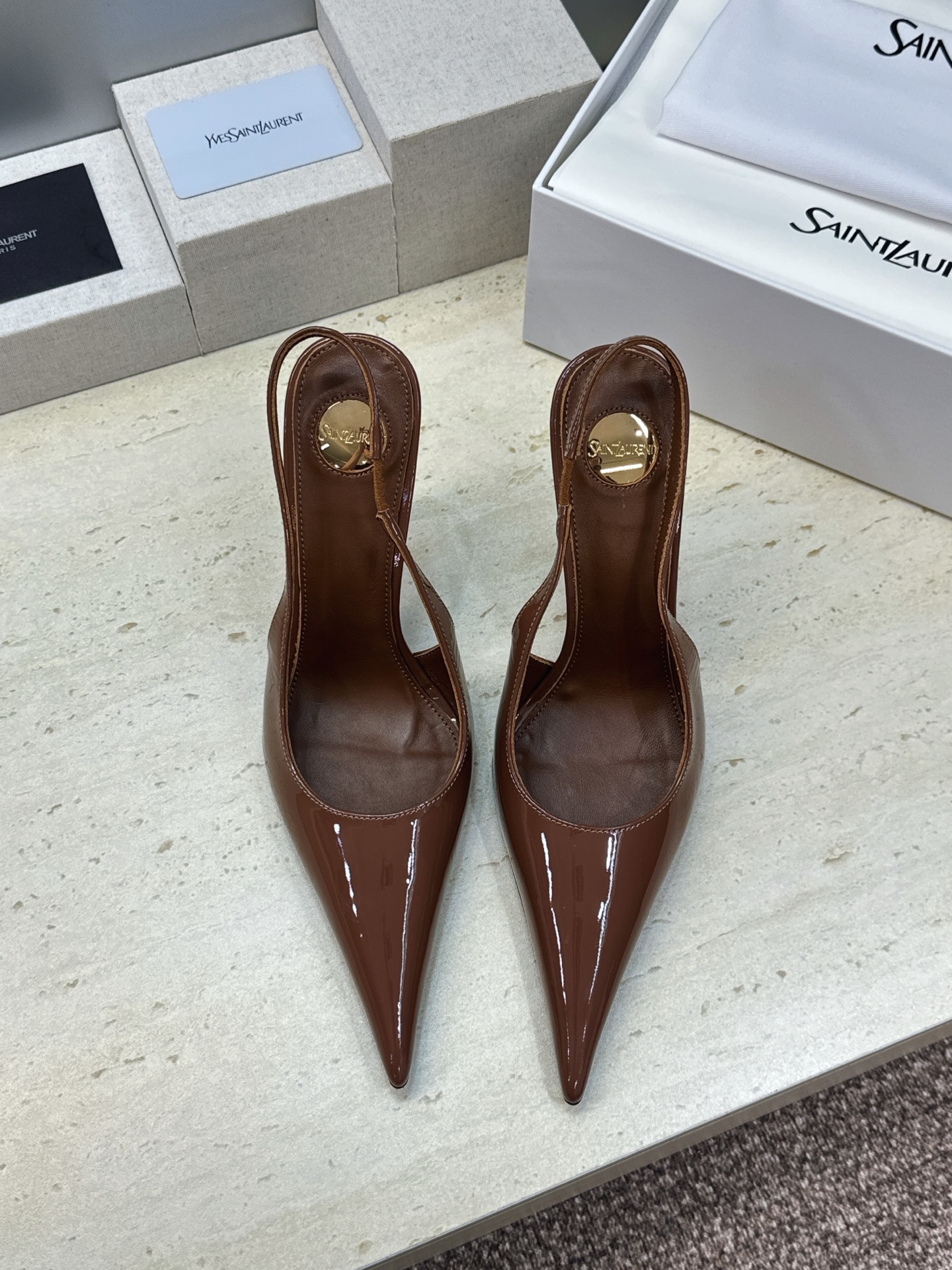 (不退只换码) SAINT LAURENT PARIS 圣罗兰2026春夏新款高跟女凉鞋  YSL字母logo尖头细跟后