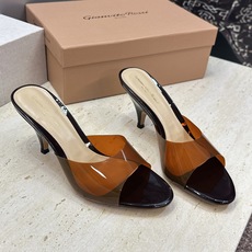 Gianvito Rossi 塞乔.罗茜2026春夏新款糖果色粗跟女鞋 GR字母logo高跟圆头鱼嘴露趾拼色凉拖鞋 材质 Gianvito Rossi 塞乔.罗茜2026春夏新款糖果色粗跟女鞋 GR字母logo高跟圆头鱼嘴露趾拼色凉拖鞋 材质