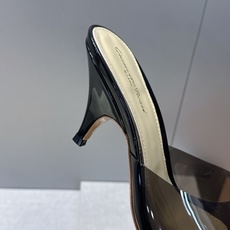 Gianvito Rossi 塞乔.罗茜2026春夏新款糖果色粗跟女鞋 GR字母logo高跟圆头鱼嘴露趾拼色凉拖鞋 材质 Gianvito Rossi 塞乔.罗茜2026春夏新款糖果色粗跟女鞋 GR字母logo高跟圆头鱼嘴露趾拼色凉拖鞋 材质
