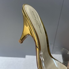 Gianvito Rossi 塞乔.罗茜2026春夏新款糖果色粗跟女鞋 GR字母logo高跟圆头鱼嘴露趾拼色凉拖鞋 材质 Gianvito Rossi 塞乔.罗茜2026春夏新款糖果色粗跟女鞋 GR字母logo高跟圆头鱼嘴露趾拼色凉拖鞋 材质