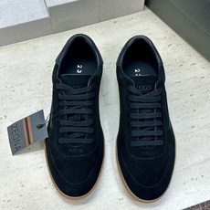 (仅男码) Zegna 2026春夏新款系带舒适休闲徳训男鞋 杰尼亚字母logo平底圆头时尚百搭拼色滑板小白鞋 材质: (仅男码) Zegna 2026春夏新款系带舒适休闲徳训男鞋 杰尼亚字母logo平底圆头时尚百搭拼色滑板小白鞋 材质:
