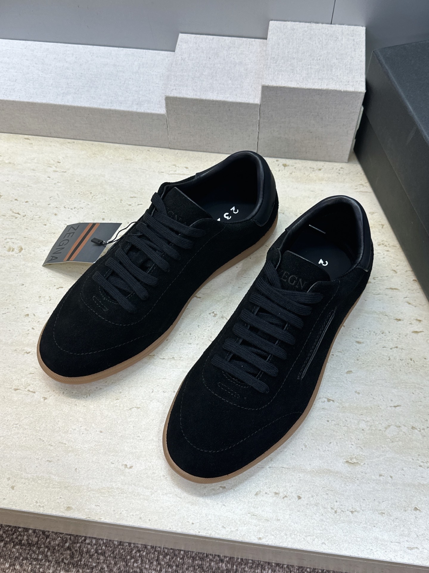 (仅男码) Zegna 2026春夏新款系带舒适休闲徳训男鞋 杰尼亚字母logo平底圆头时尚百搭拼色滑板小白鞋 材质: (仅男码) Zegna 2026春夏新款系带舒适休闲徳训男鞋 杰尼亚字母logo平底圆头时尚百搭拼色滑板小白鞋 材质: