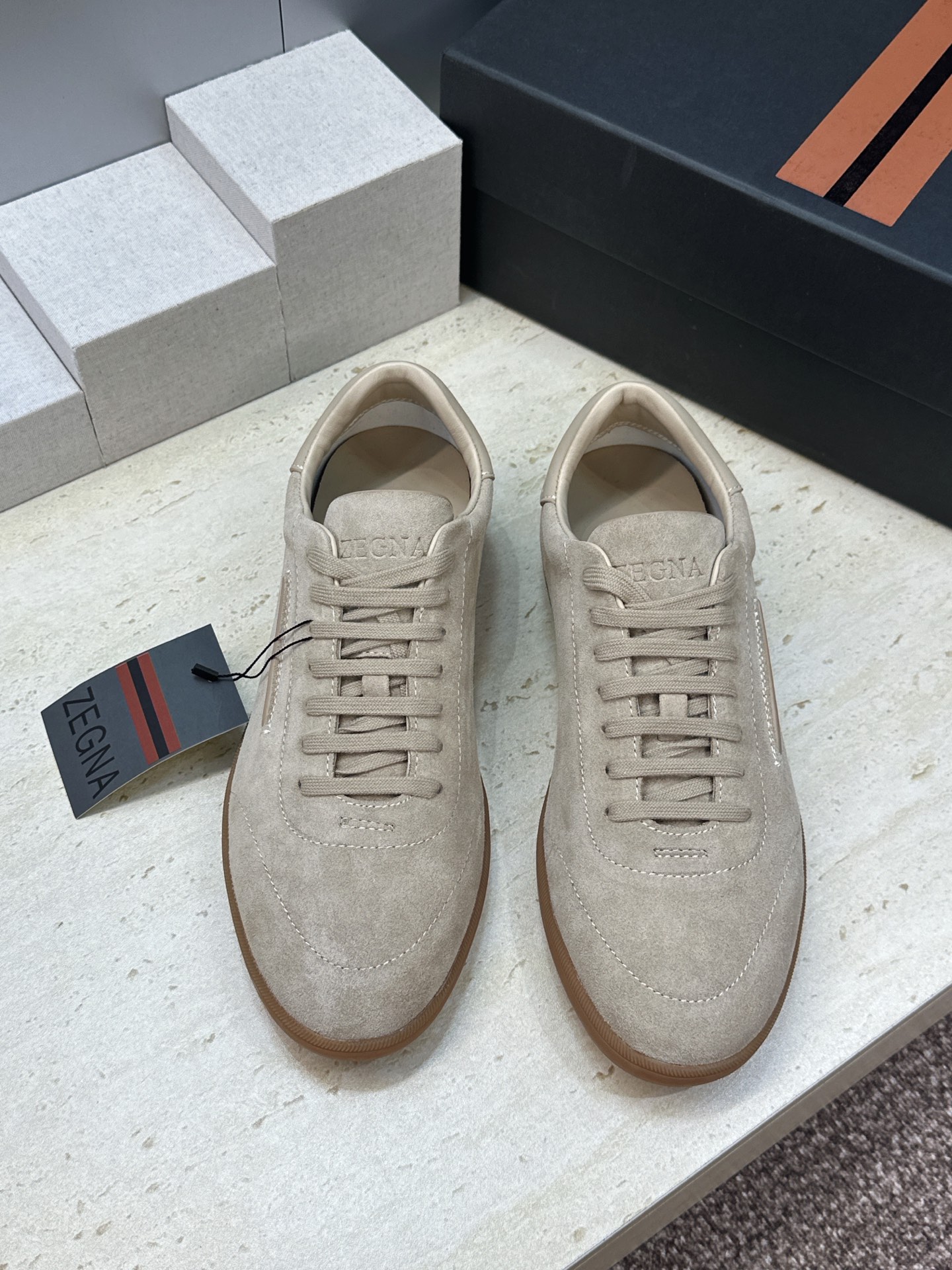 (仅男码) Zegna 2026春夏新款系带舒适休闲徳训男鞋 杰尼亚字母logo平底圆头时尚百搭拼色滑板小白鞋 材质: (仅男码) Zegna 2026春夏新款系带舒适休闲徳训男鞋 杰尼亚字母logo平底圆头时尚百搭拼色滑板小白鞋 材质: