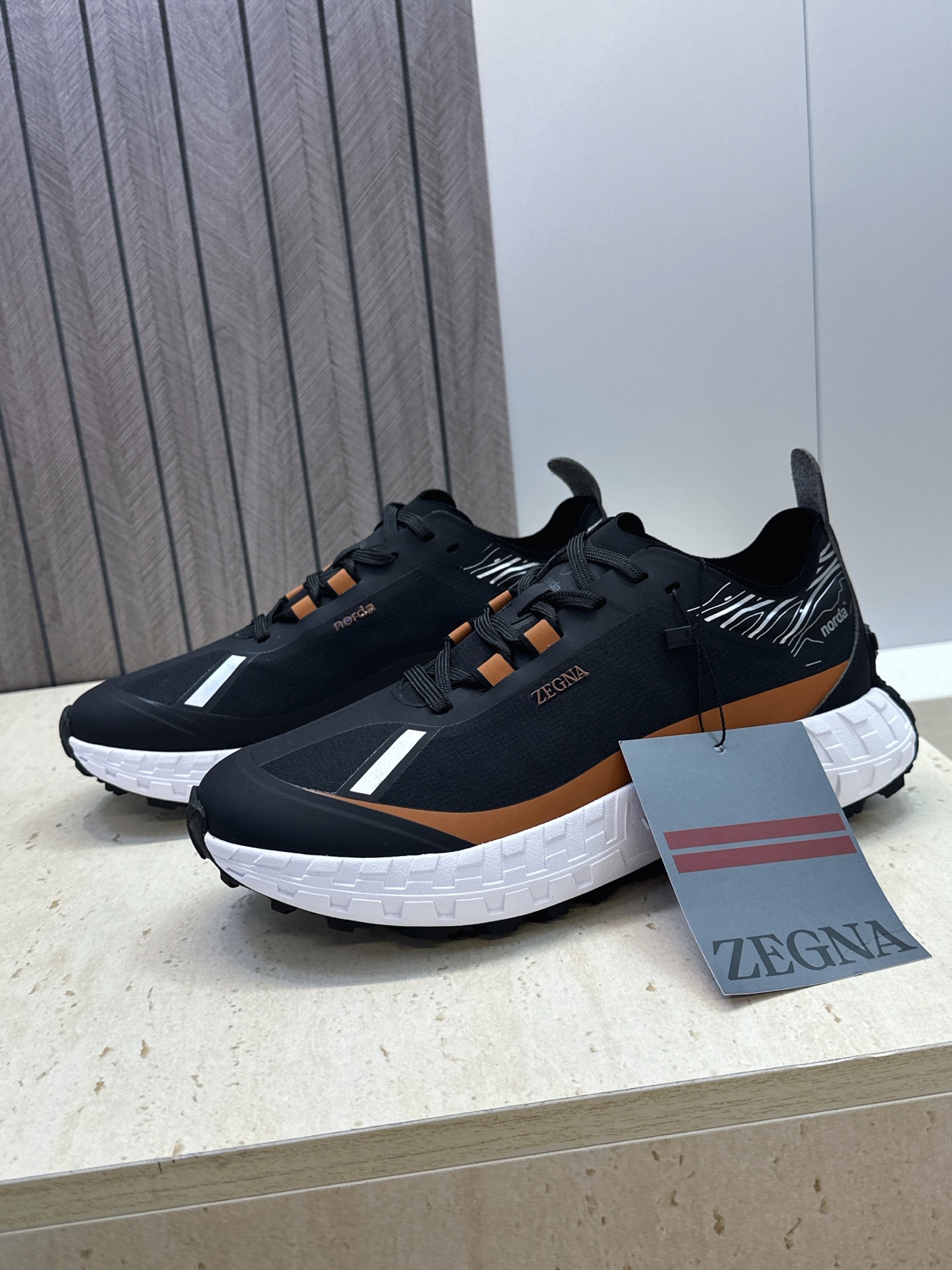 (仅男码) Zegna 2026春夏新款系带舒适休闲运动男鞋 杰尼亚字母logo厚底圆头时尚百搭拼色老爹跑鞋 材质:鞋 (仅男码) Zegna 2026春夏新款系带舒适休闲运动男鞋 杰尼亚字母logo厚底圆头时尚百搭拼色老爹跑鞋 材质:鞋