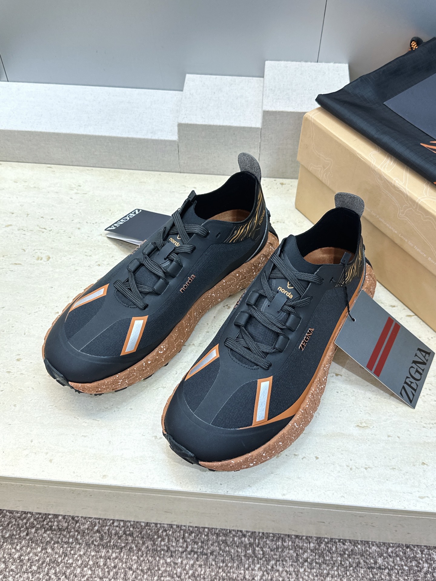 (仅男码) Zegna 2026春夏新款系带舒适休闲运动男鞋 杰尼亚字母logo厚底圆头时尚百搭拼色老爹跑鞋 材质:鞋 (仅男码) Zegna 2026春夏新款系带舒适休闲运动男鞋 杰尼亚字母logo厚底圆头时尚百搭拼色老爹跑鞋 材质:鞋