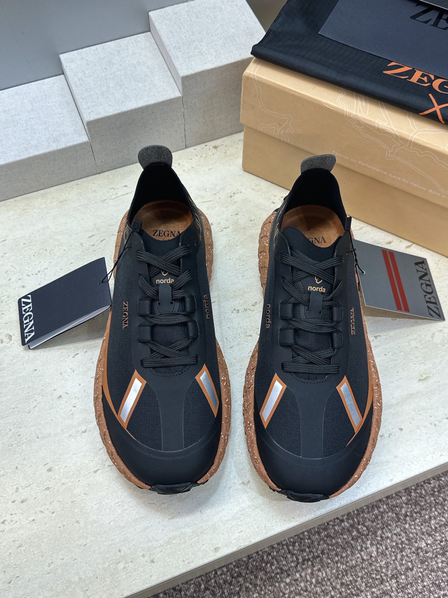 (仅男码) Zegna 2026春夏新款系带舒适休闲运动男鞋 杰尼亚字母logo厚底圆头时尚百搭拼色老爹跑鞋 材质:鞋 (仅男码) Zegna 2026春夏新款系带舒适休闲运动男鞋 杰尼亚字母logo厚底圆头时尚百搭拼色老爹跑鞋 材质:鞋
