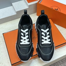 (仅男码) 顶级版 爱马仕 Hermes 2026春夏新款 Bouncing 休闲系带百搭运动男鞋 H家字母logo厚 (仅男码) 顶级版 爱马仕 Hermes 2026春夏新款 Bouncing 休闲系带百搭运动男鞋 H家字母logo厚