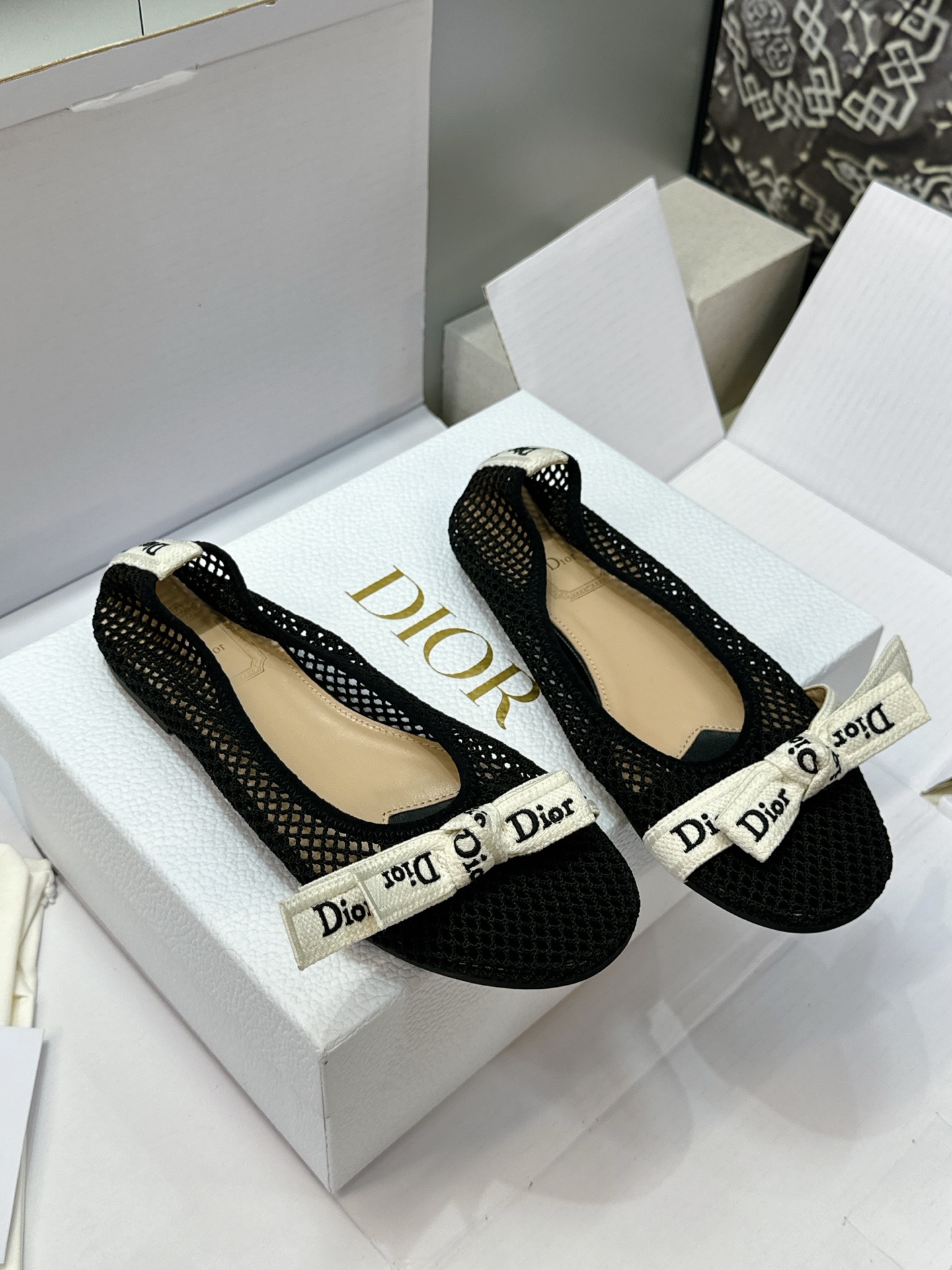 (配全套飞机盒) J'ADIOR 迪奥 Dior 2026 春夏新款蝴蝶结芭蕾舞娃娃女鞋 明星同款CD字母logo立体 (配全套飞机盒) J'ADIOR 迪奥 Dior 2026 春夏新款蝴蝶结芭蕾舞娃娃女鞋 明星同款CD字母logo立体