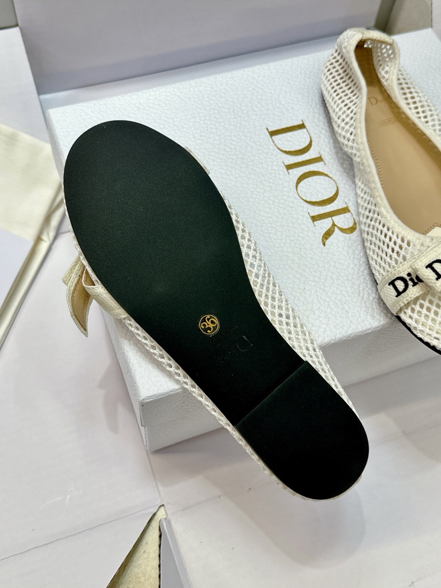 (配全套飞机盒) J'ADIOR 迪奥 Dior 2026 春夏新款蝴蝶结芭蕾舞娃娃女鞋 明星同款CD字母logo立体 (配全套飞机盒) J'ADIOR 迪奥 Dior 2026 春夏新款蝴蝶结芭蕾舞娃娃女鞋 明星同款CD字母logo立体