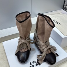 ISABEL MARANT 2026秋冬新款时尚绑带流苏女短靴 伊莎贝尔字母logo平底圆头一脚蹬拼色机车骑士靴 材质: ISABEL MARANT 2026秋冬新款时尚绑带流苏女短靴 伊莎贝尔字母logo平底圆头一脚蹬拼色机车骑士靴 材质: