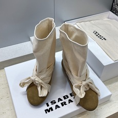 ISABEL MARANT 2026秋冬新款时尚绑带流苏女短靴 伊莎贝尔字母logo平底圆头一脚蹬拼色机车骑士靴 材质: ISABEL MARANT 2026秋冬新款时尚绑带流苏女短靴 伊莎贝尔字母logo平底圆头一脚蹬拼色机车骑士靴 材质: