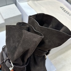 ISABEL MARANT 2026秋冬新款时尚串珠绑带流苏女短靴 伊莎贝尔字母logo五金皮带扣平底圆头一脚蹬拼色机车 ISABEL MARANT 2026秋冬新款时尚串珠绑带流苏女短靴 伊莎贝尔字母logo五金皮带扣平底圆头一脚蹬拼色机车