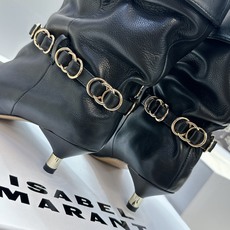 ISABEL MARANT 2026秋冬新款时尚拼色低跟尖头两穿中筒女靴 伊莎贝尔字母logo五金扣一脚蹬机车马丁靴 材 ISABEL MARANT 2026秋冬新款时尚拼色低跟尖头两穿中筒女靴 伊莎贝尔字母logo五金扣一脚蹬机车马丁靴 材