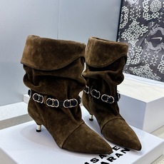 ISABEL MARANT 2026秋冬新款时尚拼色低跟尖头两穿中筒女靴 伊莎贝尔字母logo五金扣一脚蹬机车马丁靴 材 ISABEL MARANT 2026秋冬新款时尚拼色低跟尖头两穿中筒女靴 伊莎贝尔字母logo五金扣一脚蹬机车马丁靴 材