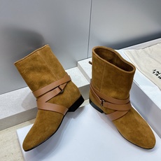 ISABEL MARANT 2026秋冬新款时尚绑带流苏女短靴 伊莎贝尔字母logo低跟圆头一脚蹬拼色机车骑士军靴 材质 ISABEL MARANT 2026秋冬新款时尚绑带流苏女短靴 伊莎贝尔字母logo低跟圆头一脚蹬拼色机车骑士军靴 材质