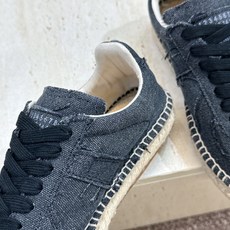 (配全套飞机盒) MaisonMargiela 2026春夏新款系带德训休闲运动鞋 MM6 马吉拉字母logo平底圆头复 (配全套飞机盒) MaisonMargiela 2026春夏新款系带德训休闲运动鞋 MM6 马吉拉字母logo平底圆头复