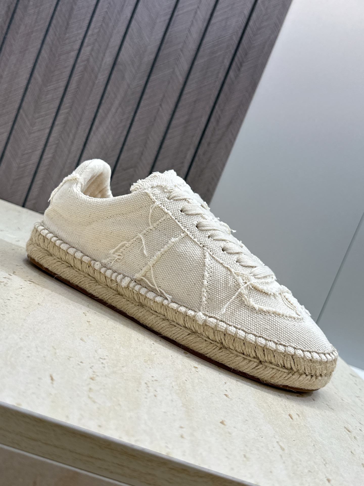 (配全套飞机盒） MaisonMargiela 2026春夏新款系带德训休闲运动鞋 MM6 马吉拉字母logo平底圆头复