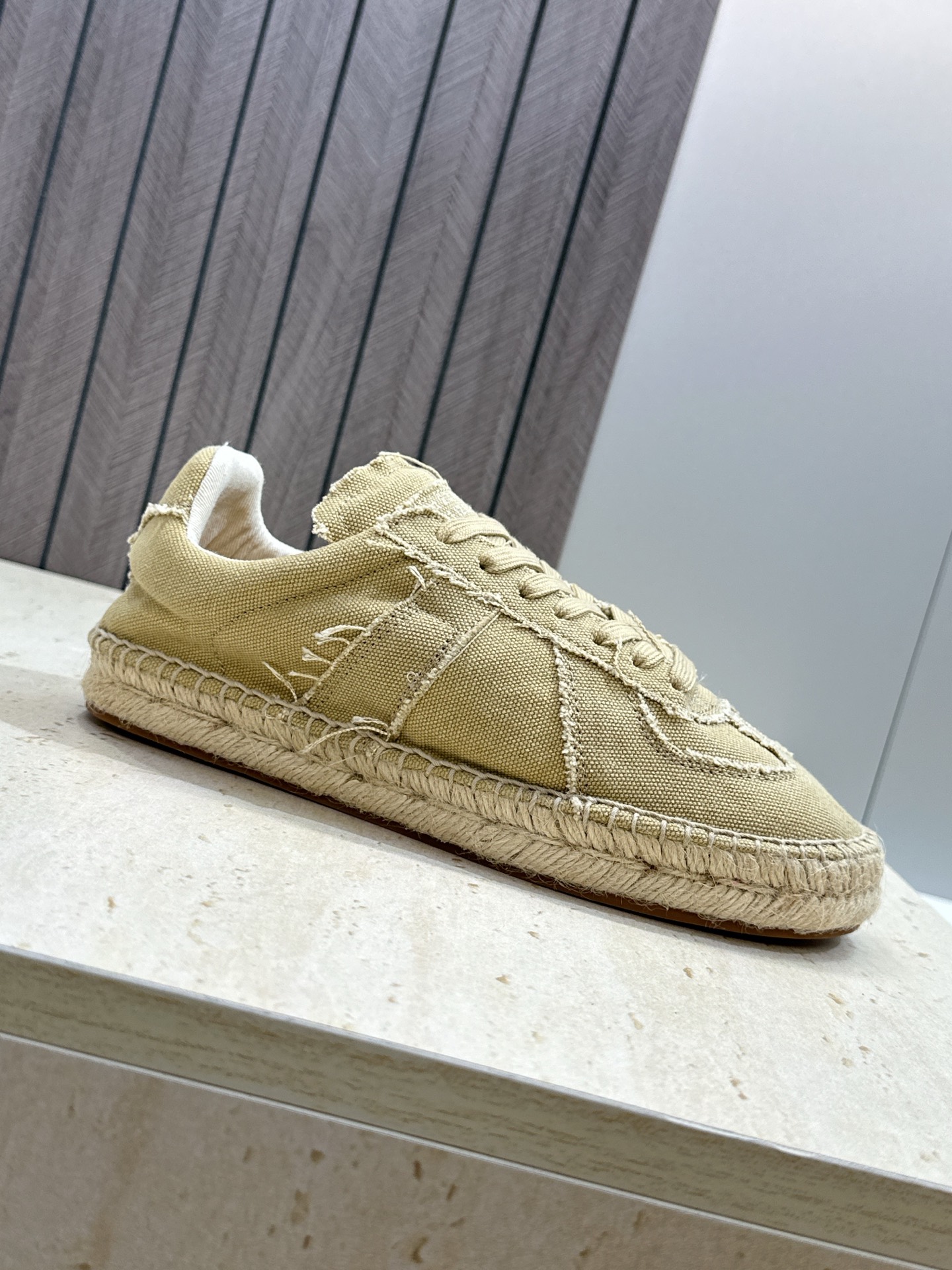 (配全套飞机盒） MaisonMargiela 2026春夏新款系带德训休闲运动鞋 MM6 马吉拉字母logo平底圆头复