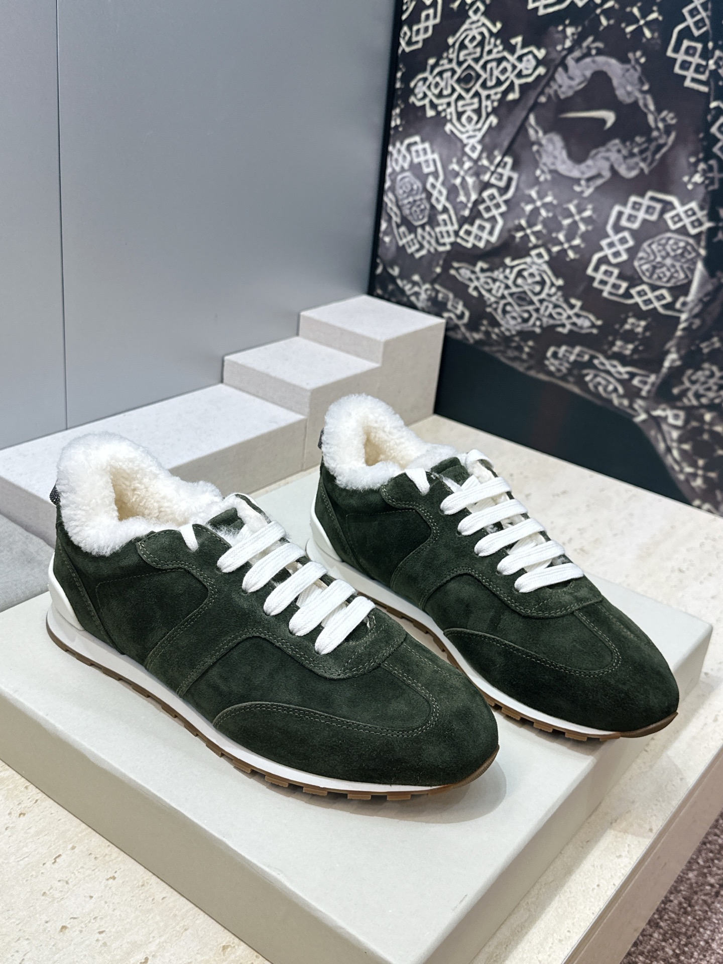 BRUNELLO CUCINELLI 2026秋冬新款拼色系带羊羔毛阿甘徳训女鞋 BC字母logo厚底圆头休闲运动老爹跑 BRUNELLO CUCINELLI 2026秋冬新款拼色系带羊羔毛阿甘徳训女鞋 BC字母logo厚底圆头休闲运动老爹跑