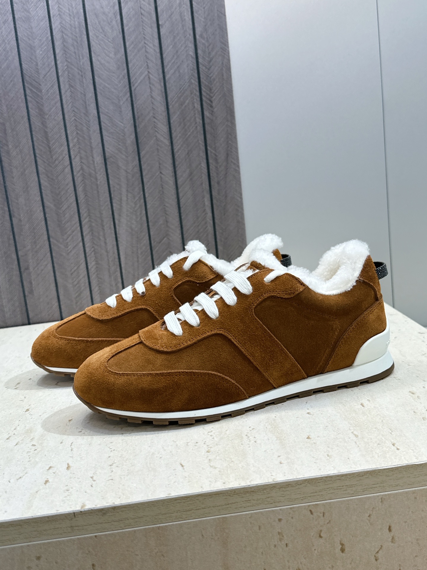 BRUNELLO CUCINELLI 2026秋冬新款拼色系带羊羔毛阿甘徳训女鞋 BC字母logo厚底圆头休闲运动老爹跑 BRUNELLO CUCINELLI 2026秋冬新款拼色系带羊羔毛阿甘徳训女鞋 BC字母logo厚底圆头休闲运动老爹跑