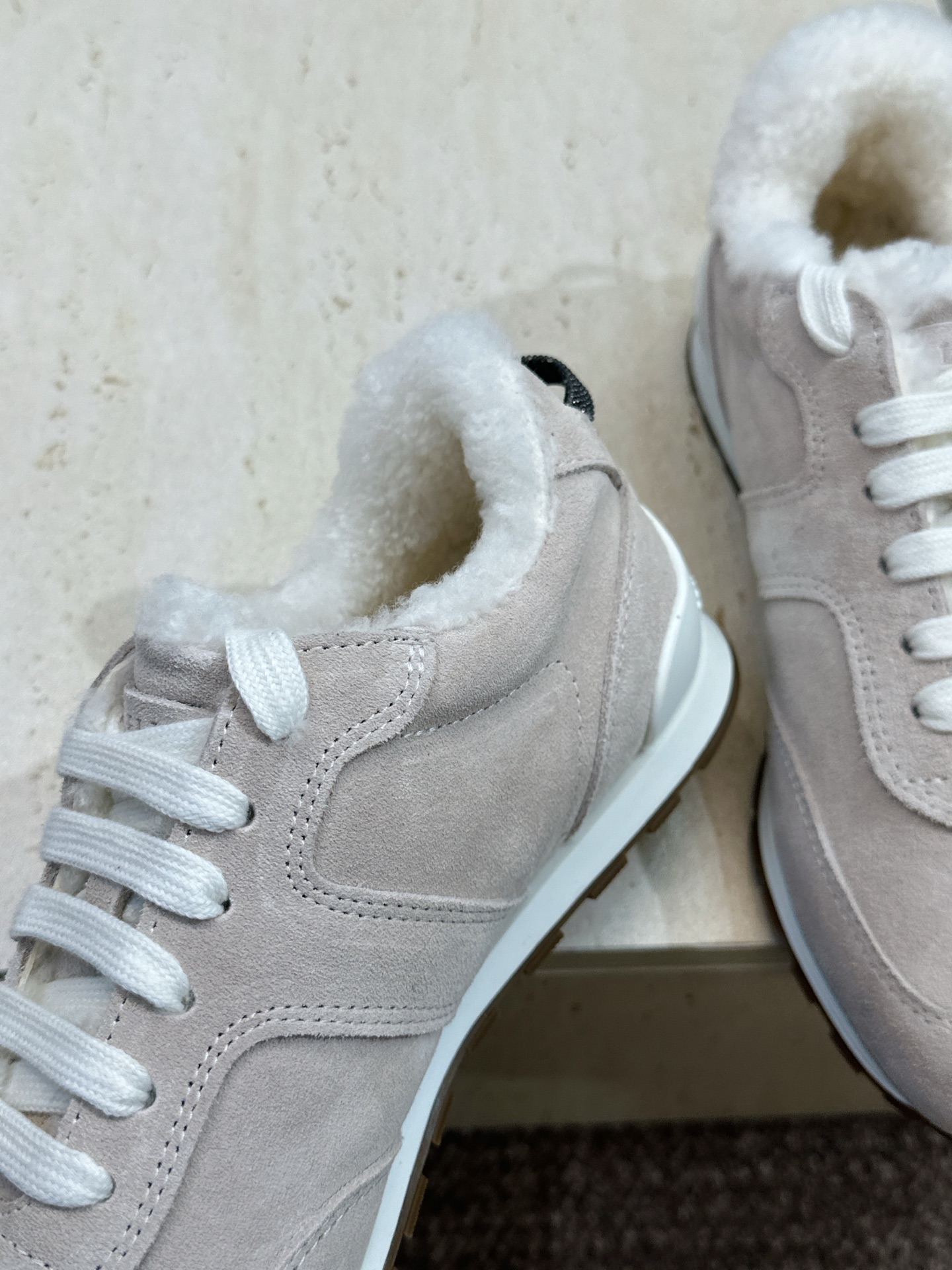 BRUNELLO CUCINELLI 2026秋冬新款拼色系带羊羔毛阿甘徳训女鞋 BC字母logo厚底圆头休闲运动老爹跑 BRUNELLO CUCINELLI 2026秋冬新款拼色系带羊羔毛阿甘徳训女鞋 BC字母logo厚底圆头休闲运动老爹跑