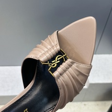 SAINT LAURENT PARIS 圣罗兰2026春夏新款中跟女鞋 YSL字母logo五金扣明星同款细根尖头一字拖 SAINT LAURENT PARIS 圣罗兰2026春夏新款中跟女鞋 YSL字母logo五金扣明星同款细根尖头一字拖