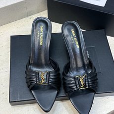 SAINT LAURENT PARIS 圣罗兰2026春夏新款中跟女鞋 YSL字母logo五金扣明星同款细根尖头一字拖 SAINT LAURENT PARIS 圣罗兰2026春夏新款中跟女鞋 YSL字母logo五金扣明星同款细根尖头一字拖