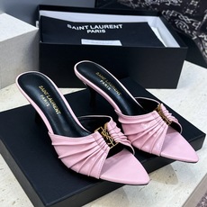 SAINT LAURENT PARIS 圣罗兰2026春夏新款中跟女鞋 YSL字母logo五金扣明星同款细根尖头一字拖 SAINT LAURENT PARIS 圣罗兰2026春夏新款中跟女鞋 YSL字母logo五金扣明星同款细根尖头一字拖