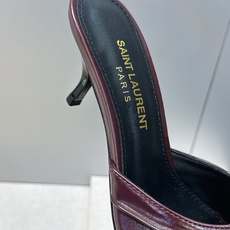 SAINT LAURENT PARIS 圣罗兰2026春夏新款中跟女鞋 YSL字母logo五金扣明星同款细根尖头一字拖 SAINT LAURENT PARIS 圣罗兰2026春夏新款中跟女鞋 YSL字母logo五金扣明星同款细根尖头一字拖