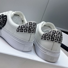 男士+20 顶级版 GIVENCHY 2026春夏经典情侣款系带四季休闲鞋 纪梵希印花字母logo五金扣平底圆头低帮拼色 男士+20 顶级版 GIVENCHY 2026春夏经典情侣款系带四季休闲鞋 纪梵希印花字母logo五金扣平底圆头低帮拼色