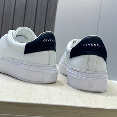 男士+20 顶级版 GIVENCHY 2026春夏经典情侣款系带四季休闲鞋 纪梵希印花字母logo五金扣平底圆头低帮拼色 男士+20 顶级版 GIVENCHY 2026春夏经典情侣款系带四季休闲鞋 纪梵希印花字母logo五金扣平底圆头低帮拼色