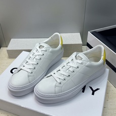 男士+20 顶级版 GIVENCHY 2026春夏经典情侣款系带四季休闲鞋 纪梵希印花字母logo五金扣平底圆头低帮拼色 男士+20 顶级版 GIVENCHY 2026春夏经典情侣款系带四季休闲鞋 纪梵希印花字母logo五金扣平底圆头低帮拼色