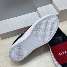 男士+20 顶级版 GIVENCHY 2026春夏经典情侣款弹力橡筋一脚蹬四季休闲鞋 纪梵希印花字母logo五金扣平底圆 男士+20 顶级版 GIVENCHY 2026春夏经典情侣款弹力橡筋一脚蹬四季休闲鞋 纪梵希印花字母logo五金扣平底圆