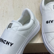 男士+20 顶级版 GIVENCHY 2026春夏经典情侣款弹力橡筋一脚蹬四季休闲鞋 纪梵希印花字母logo五金扣平底圆 男士+20 顶级版 GIVENCHY 2026春夏经典情侣款弹力橡筋一脚蹬四季休闲鞋 纪梵希印花字母logo五金扣平底圆