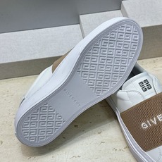 男士+20 顶级版 GIVENCHY 2026春夏经典情侣款弹力橡筋一脚蹬四季休闲鞋 纪梵希印花字母logo五金扣平底圆 男士+20 顶级版 GIVENCHY 2026春夏经典情侣款弹力橡筋一脚蹬四季休闲鞋 纪梵希印花字母logo五金扣平底圆