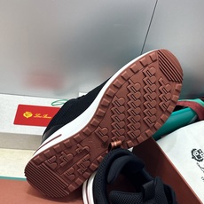 顶级版 Loro Piana 诺悠.翩雅 2026春夏经典系列休闲系带男跑鞋 LP字母logo厚底圆头老钱风拼色运动鞋 顶级版 Loro Piana 诺悠.翩雅 2026春夏经典系列休闲系带男跑鞋 LP字母logo厚底圆头老钱风拼色运动鞋