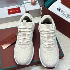 顶级版 Loro Piana 诺悠.翩雅 2026春夏经典系列休闲系带男跑鞋 LP字母logo厚底圆头老钱风拼色运动鞋 顶级版 Loro Piana 诺悠.翩雅 2026春夏经典系列休闲系带男跑鞋 LP字母logo厚底圆头老钱风拼色运动鞋