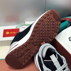 顶级版 Loro Piana 诺悠.翩雅 2026春夏经典系列休闲系带男跑鞋 LP字母logo厚底圆头老钱风拼色运动鞋 顶级版 Loro Piana 诺悠.翩雅 2026春夏经典系列休闲系带男跑鞋 LP字母logo厚底圆头老钱风拼色运动鞋