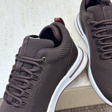 顶级版 Loro Piana 诺悠.翩雅 2026春夏经典系列休闲系带男跑鞋 LP字母logo厚底圆头老钱风拼色运动鞋 顶级版 Loro Piana 诺悠.翩雅 2026春夏经典系列休闲系带男跑鞋 LP字母logo厚底圆头老钱风拼色运动鞋