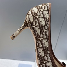 迪奥 Dior 2026春夏高定系列新款 D-Ramour 标志性Oblique电绣老花面高跟尖头女鞋 CD字母logo 迪奥 Dior 2026春夏高定系列新款 D-Ramour 标志性Oblique电绣老花面高跟尖头女鞋 CD字母logo