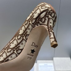 迪奥 Dior 2026春夏高定系列新款 D-Ramour 标志性Oblique电绣老花面高跟尖头女鞋 CD字母logo 迪奥 Dior 2026春夏高定系列新款 D-Ramour 标志性Oblique电绣老花面高跟尖头女鞋 CD字母logo