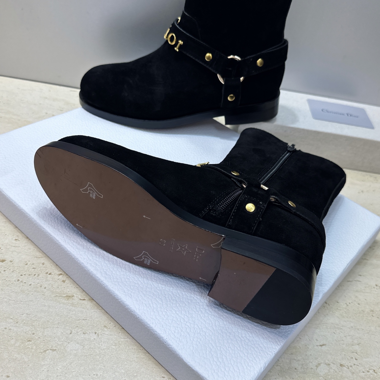 Dior 迪奥2026秋冬新款EmPreinte高定系列及裸女短靴 明星同款CD字母logo五金扣低跟圆头侧拉链机车骑士