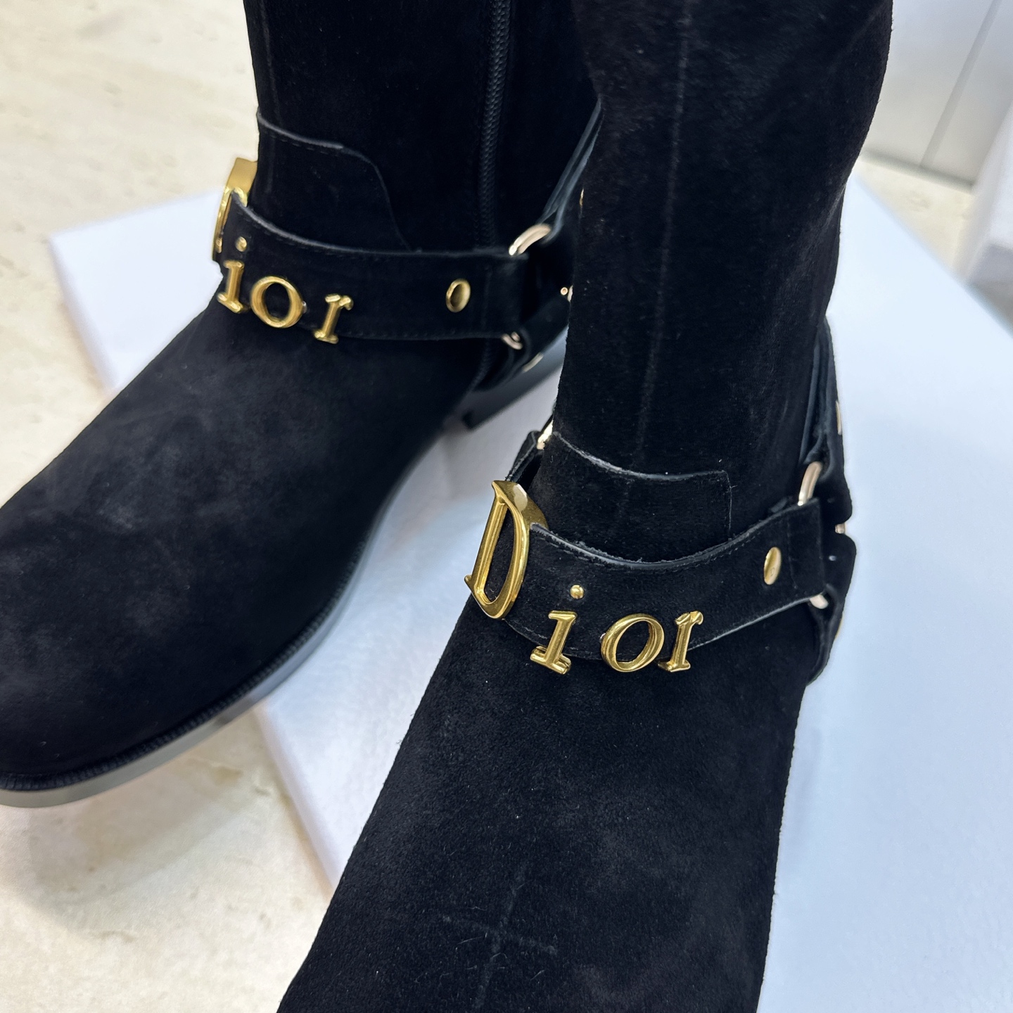 Dior 迪奥2026秋冬新款EmPreinte高定系列及裸女短靴 明星同款CD字母logo五金扣低跟圆头侧拉链机车骑士