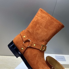 Dior 迪奥2026秋冬新款EmPreinte高定系列及裸女短靴 明星同款CD字母logo五金扣低跟圆头侧拉链机车骑士 Dior 迪奥2026秋冬新款EmPreinte高定系列及裸女短靴 明星同款CD字母logo五金扣低跟圆头侧拉链机车骑士