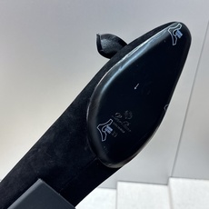 LORO PIANA 诺悠.翩雅 2026春夏新款平底蝴蝶结女鞋 LP字母logo平底尖头拼色单鞋 材质:鞋面进口羊猄 LORO PIANA 诺悠.翩雅 2026春夏新款平底蝴蝶结女鞋 LP字母logo平底尖头拼色单鞋 材质:鞋面进口羊猄