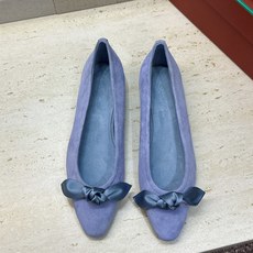LORO PIANA 诺悠.翩雅 2026春夏新款平底蝴蝶结女鞋 LP字母logo平底尖头拼色单鞋 材质:鞋面进口羊猄 LORO PIANA 诺悠.翩雅 2026春夏新款平底蝴蝶结女鞋 LP字母logo平底尖头拼色单鞋 材质:鞋面进口羊猄